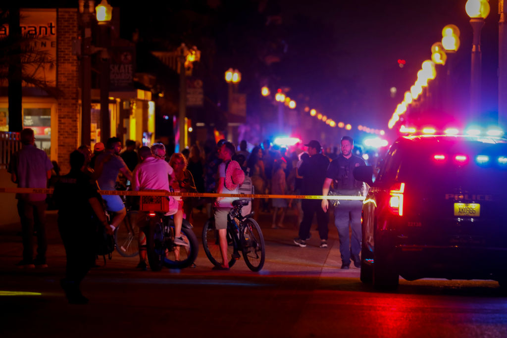 Shooting at Hollywood, Florida Boardwalk Injured 9 People, Including 4