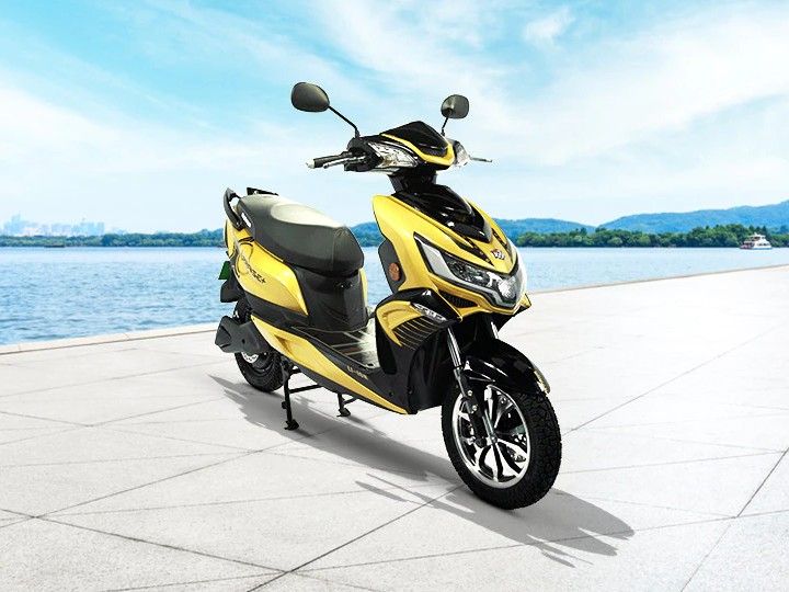 Okinawa Electric Scooters Prices Slashed Okinawa iPraise+, Praise Pro