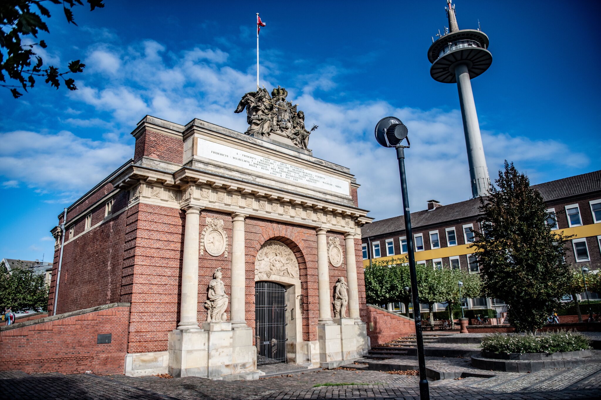 Geschichte zum Anfassen Umbau des Berliner Tors schreitet weiter voran