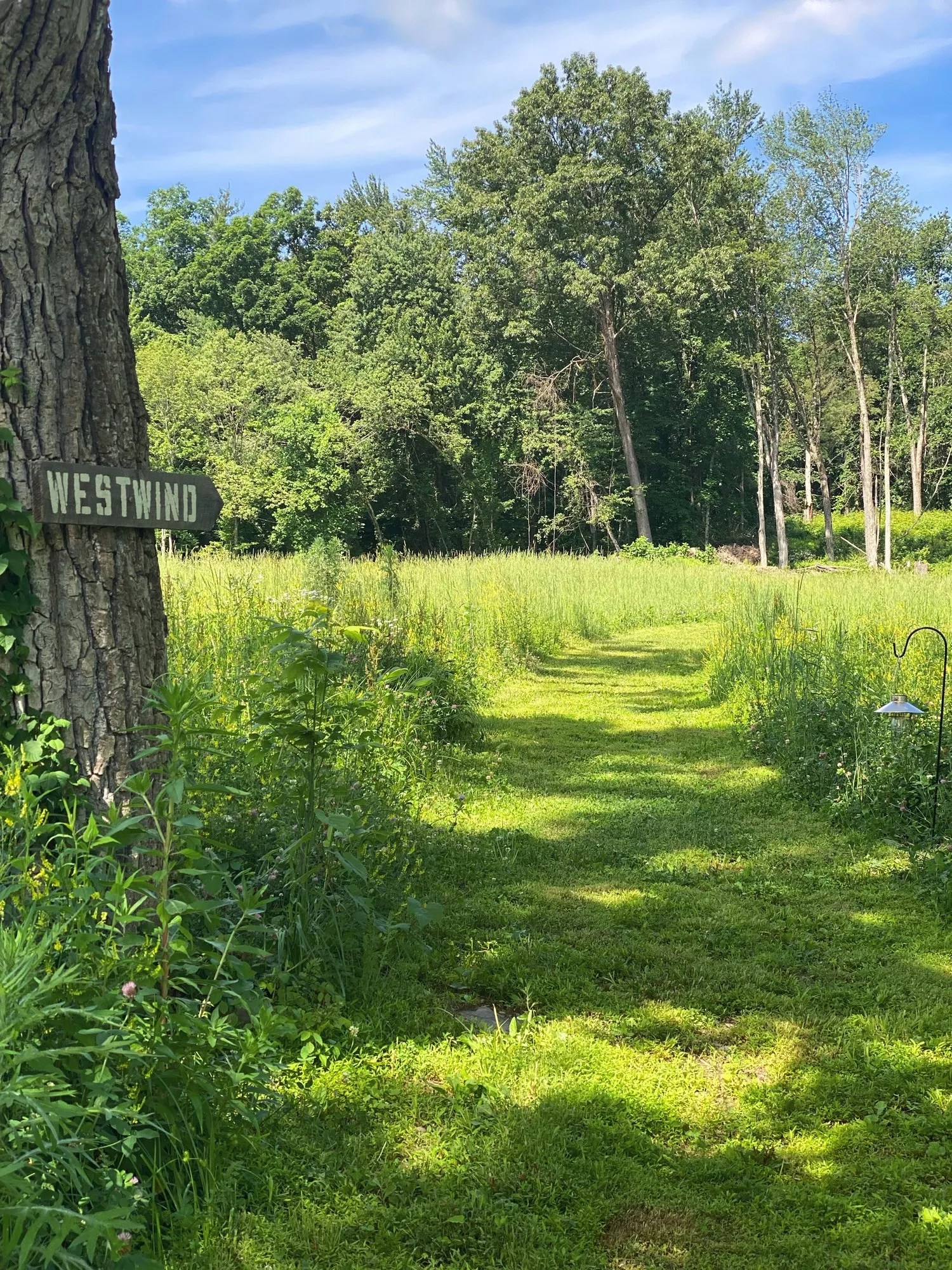 Bucolic & Walkable Stonehill's Inn in Accord Lodging Hudson Valley