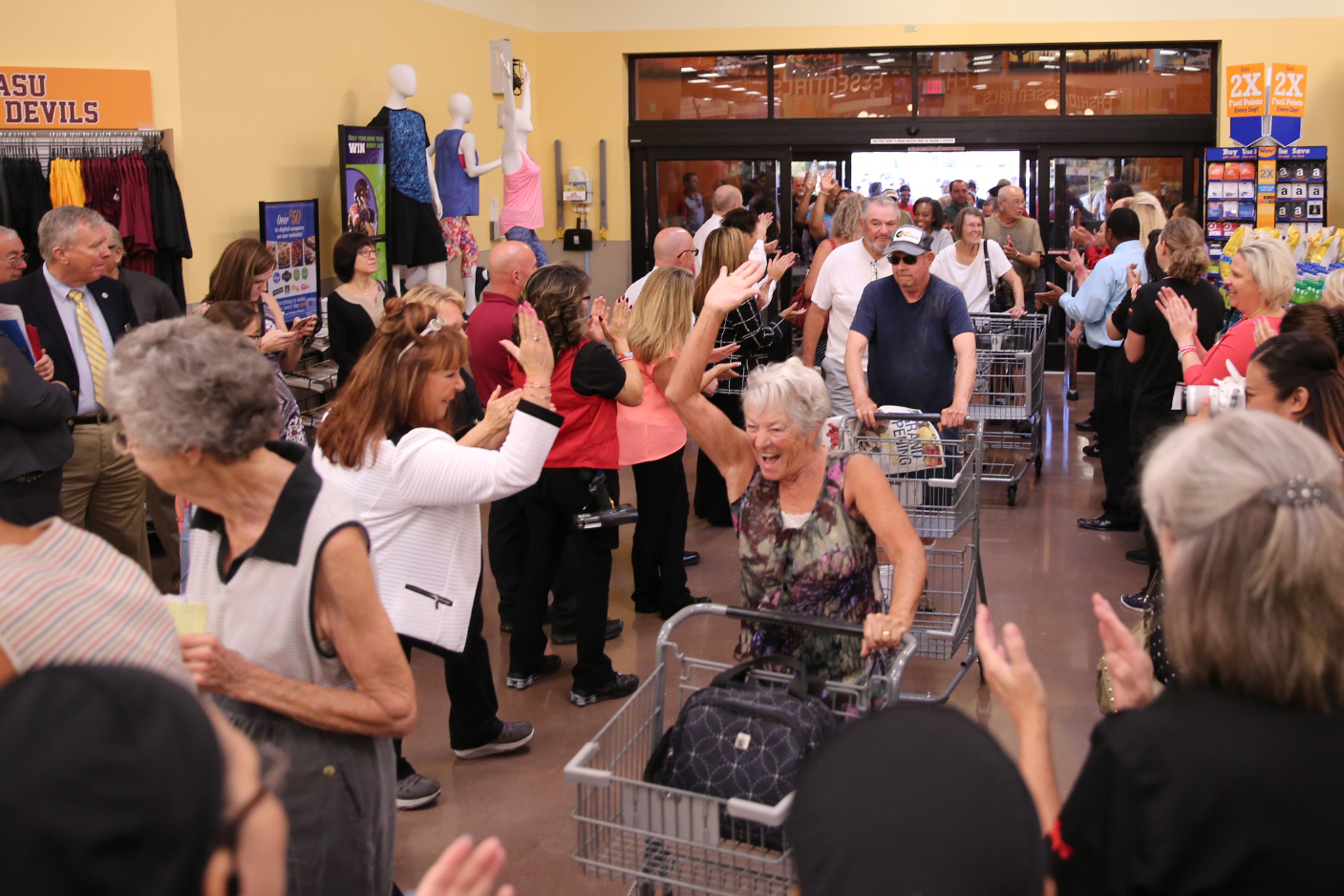 New Fry's Marketplace opens in West Valley