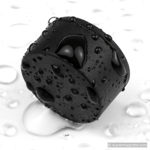 Rustresistant for outdoor use / for outside / under water