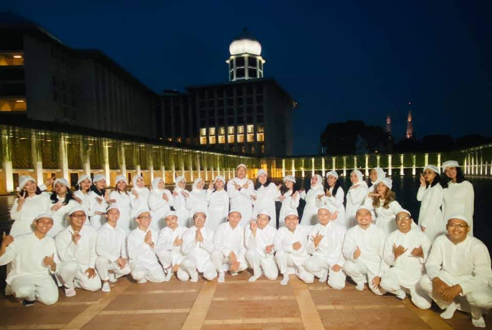 Heboh Paduan Suara Ala Gereja Lantunkan Asmaul Husna di Masjid Istiqlal -  Media Dakwah