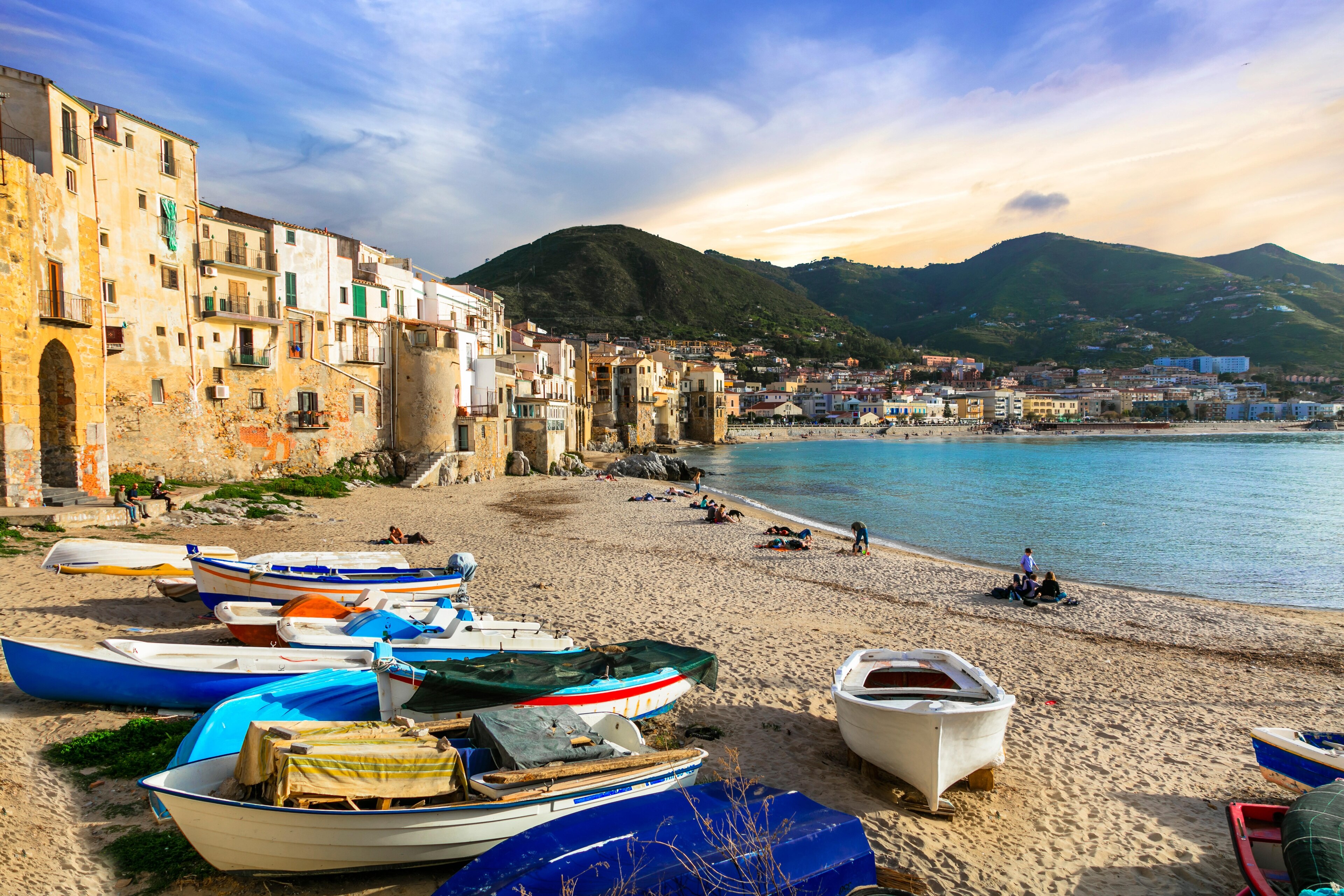 Cheap Cefalù Car Rentals
