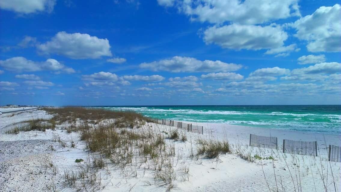 Puede ser un muelle de pesca o simplemente una orilla desde la que se puede pescar. Precio más bajo por noche encontrado en las últimas 24 horas, con base en una estancia de 1 noche para 2 adultos. Visita Muelle de pesca Pensacola Beach Pier en Villa Sabine Expedia.mx