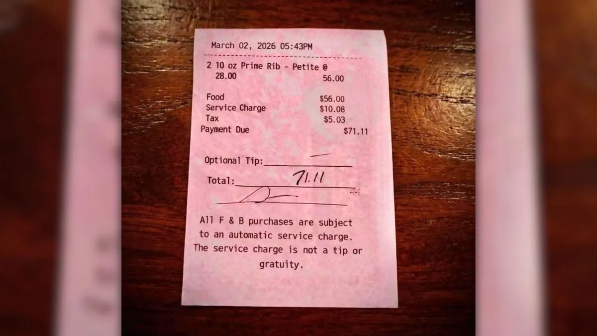Image allegedly shows restaurant receipt with service charge, no