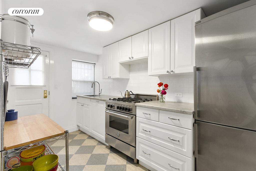 Corcoran, 21 Warren Place, Cobble Hill Real Estate, Brooklyn For Sale