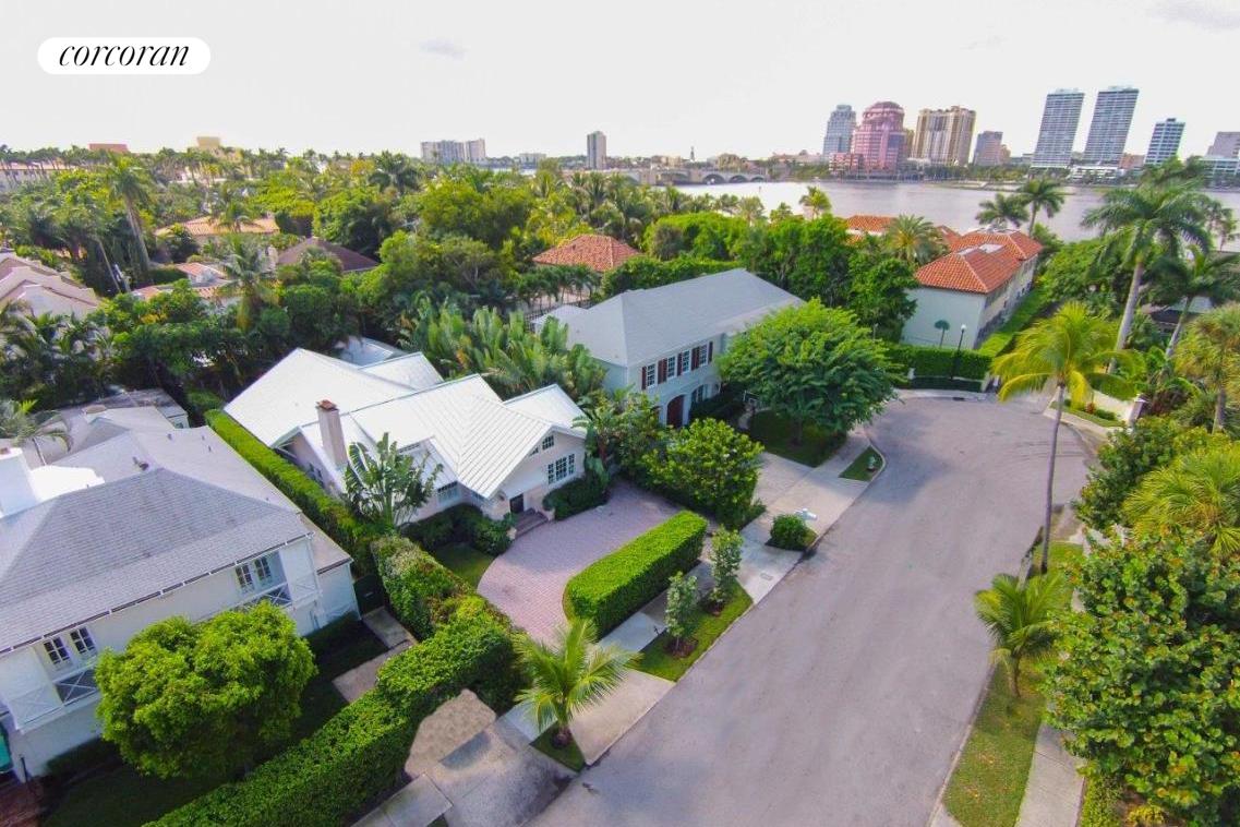 Corcoran, Elizabeth & John , Elizabeth Cleckner, John Pangborn, Palm