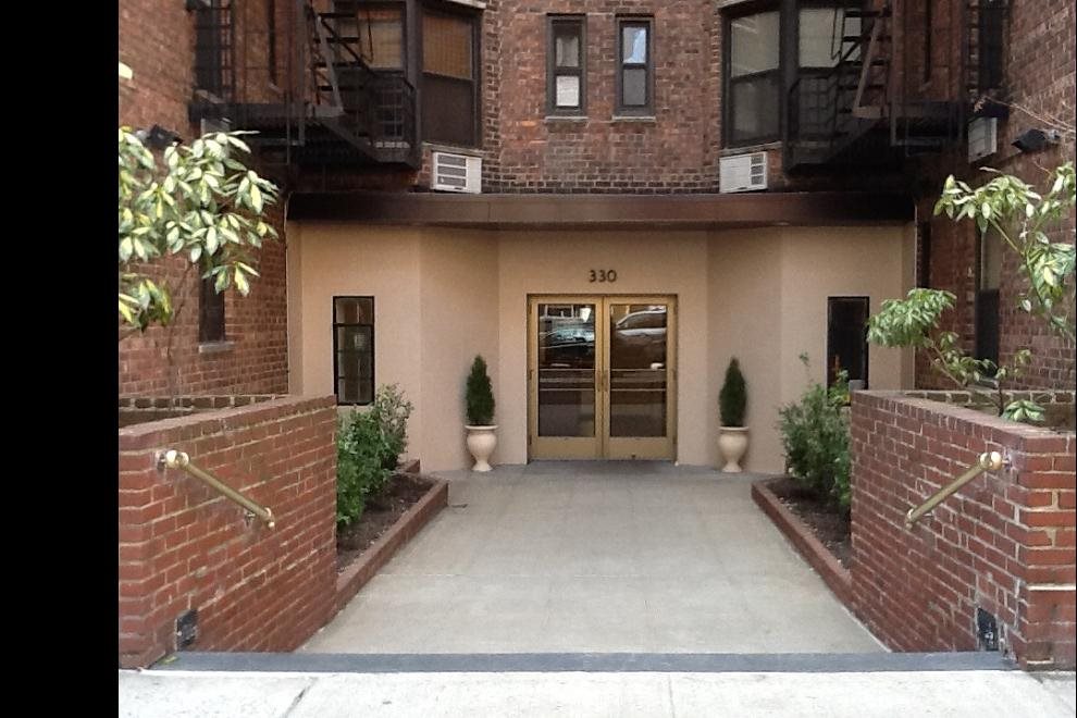 330 East 70th Street 3M, Manhattan, NY 10021 Property for sale