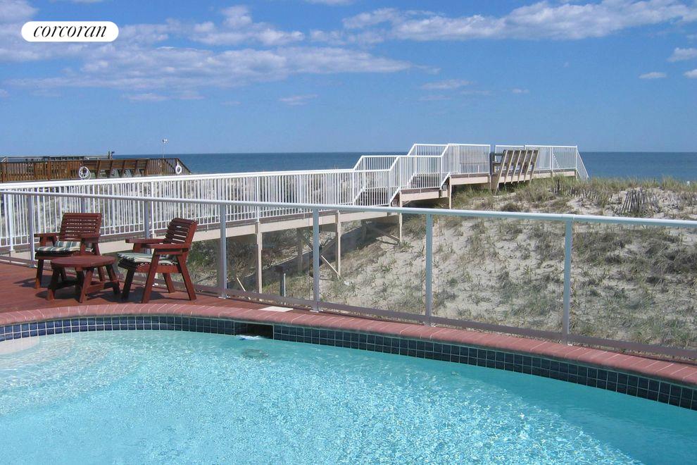 Corcoran, Mark Schindler, Westhampton Beach 92 Main Street Realtor