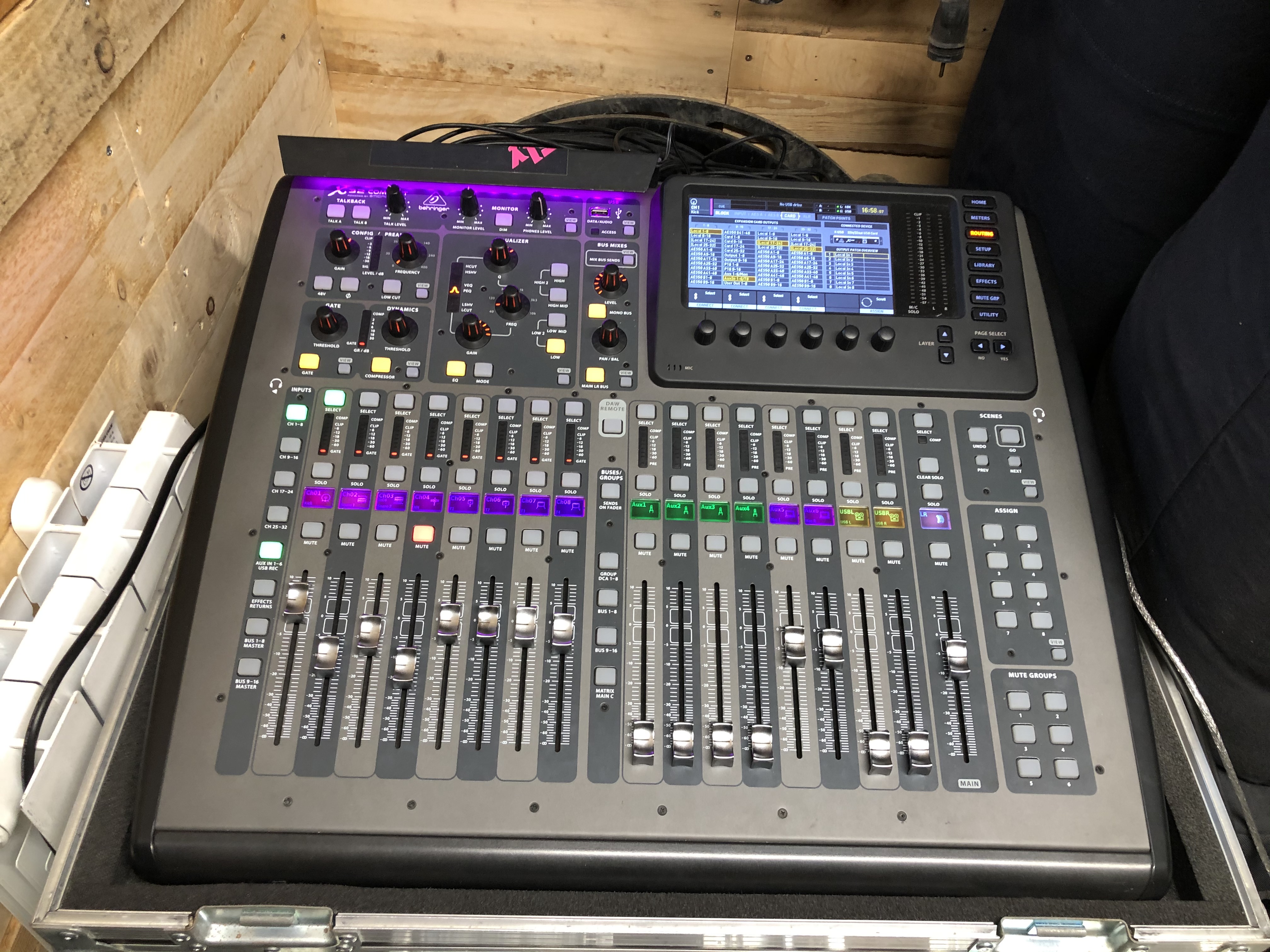 X32 Compact Behringer X32 Compact Audiofanzine