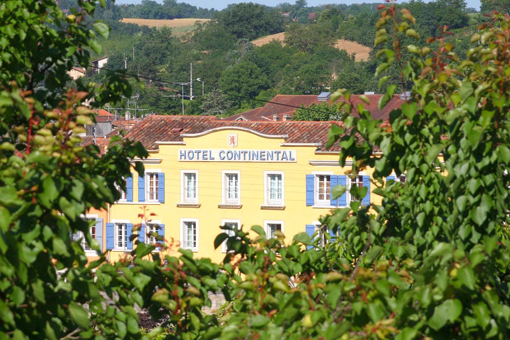 HÔTEL LE CONTINENTAL Hôtellerie à Condom Tourisme Gers