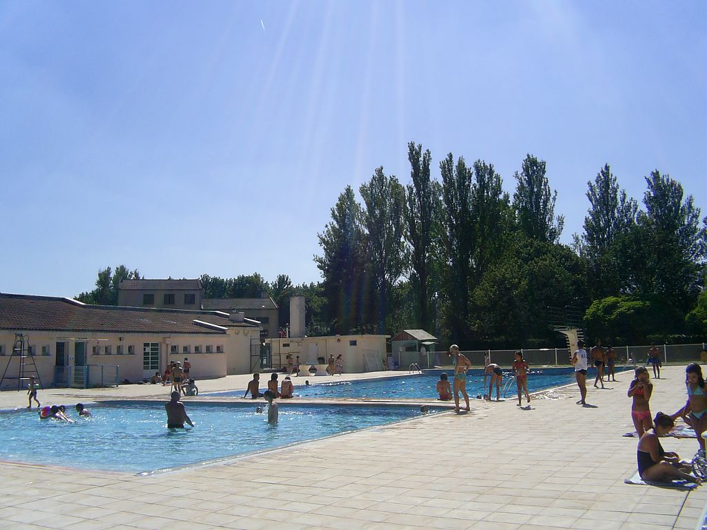 PISCINE Loisirs à Gimont Tourisme Gers