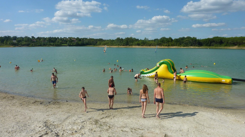 base de loisirs plan d'eau amenagé thoux 32444 gers tourisme