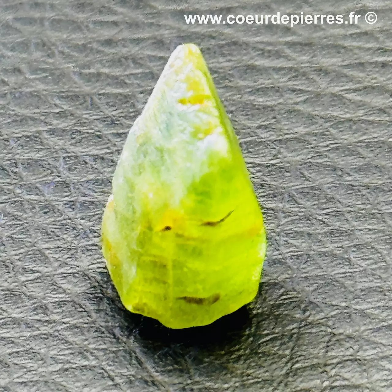 Péridot "cristal Brut Naturel" (réf pe8) Cœur de Pierres