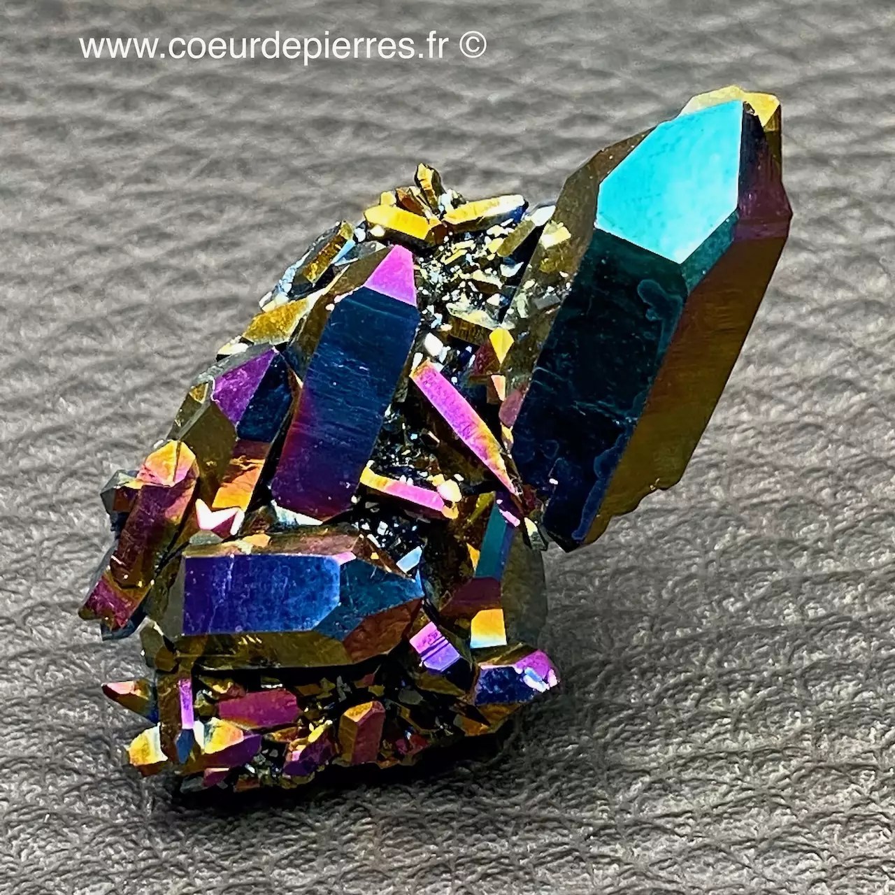 Druse de quartz titane « bombardé » (ref qt10) Cœur de Pierres