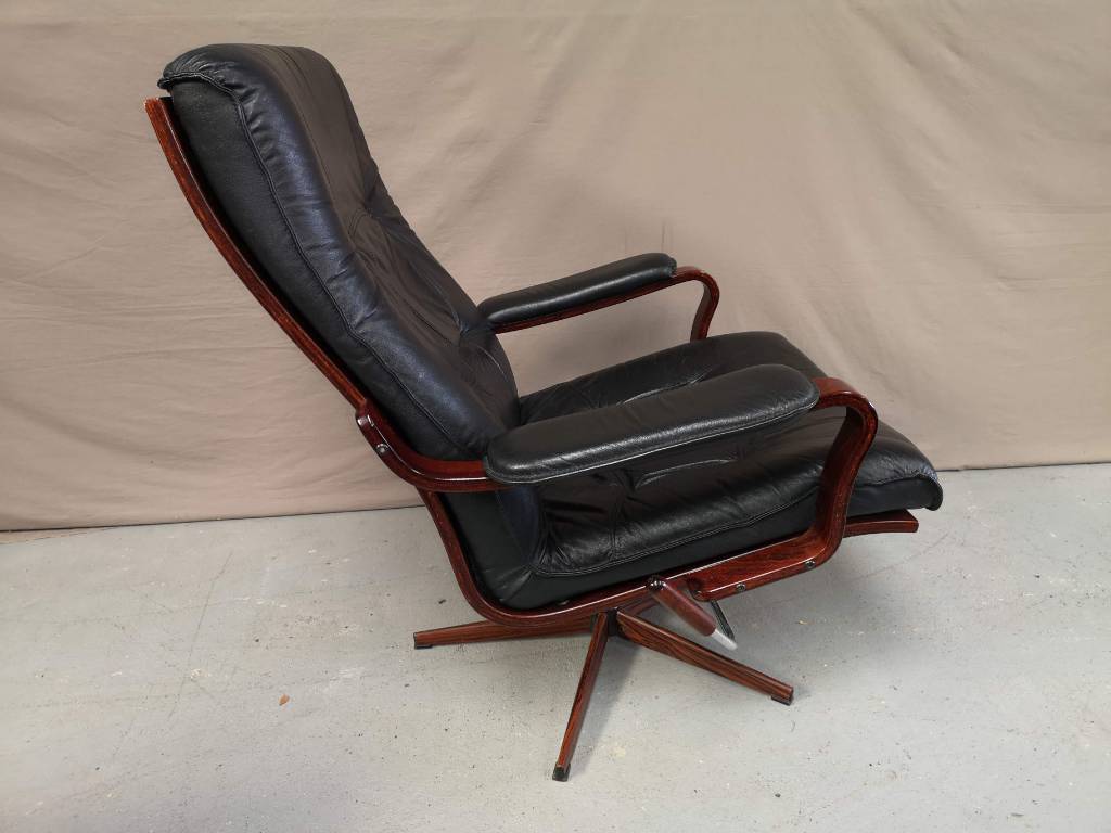 Fauteuil design suédois Puces Privées