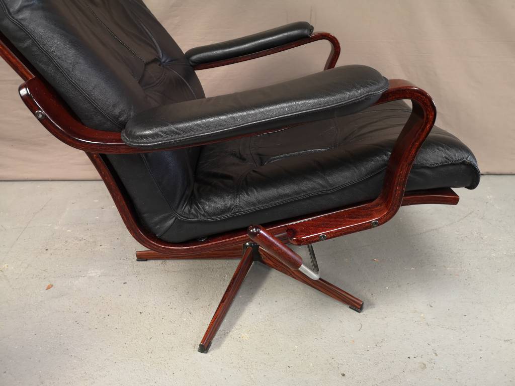 Fauteuil design suédois Puces Privées