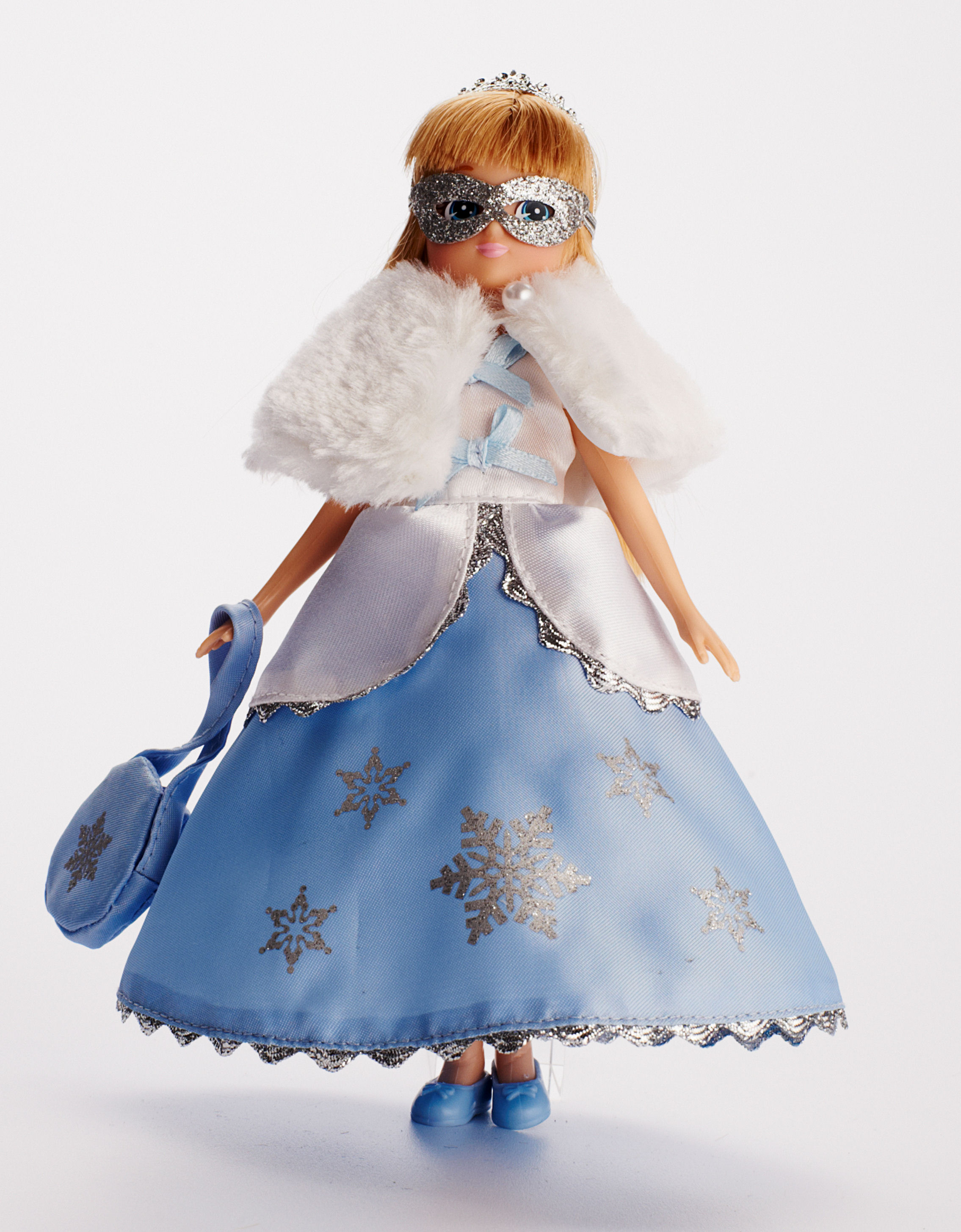 Arklu Launches New British Fashion Doll “Lottie”™