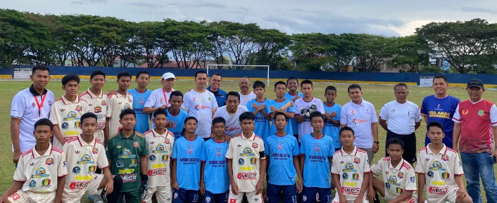 Pembukaan Turnamen Sepak Bola Piala Menpora U-12 dan U-15 Regional Makassar 2025 di Sidrap