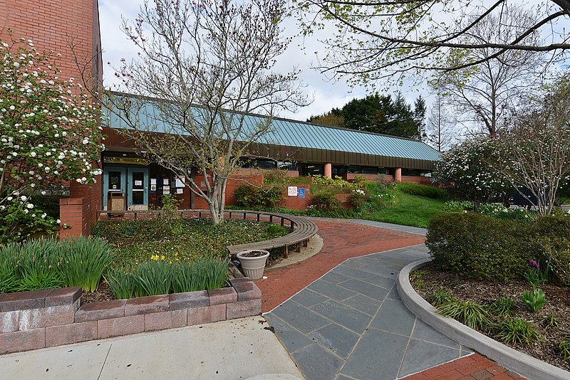 Understanding Your Medicare Choices Hosted by Potomac Library