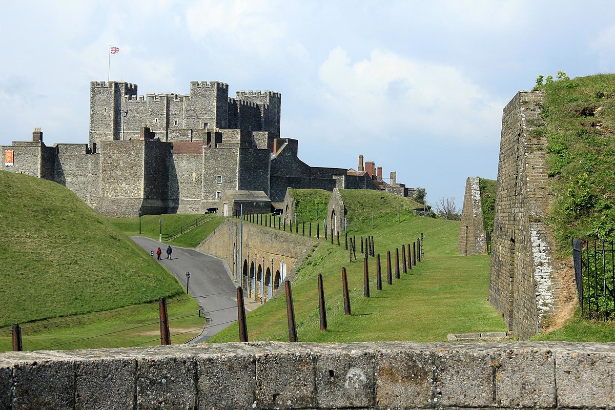 Medieval Britain Dover Castle. History, Facilities and Opening Hours.