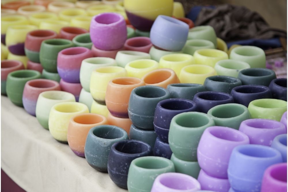 How to Color Candle Wax Meditating Works