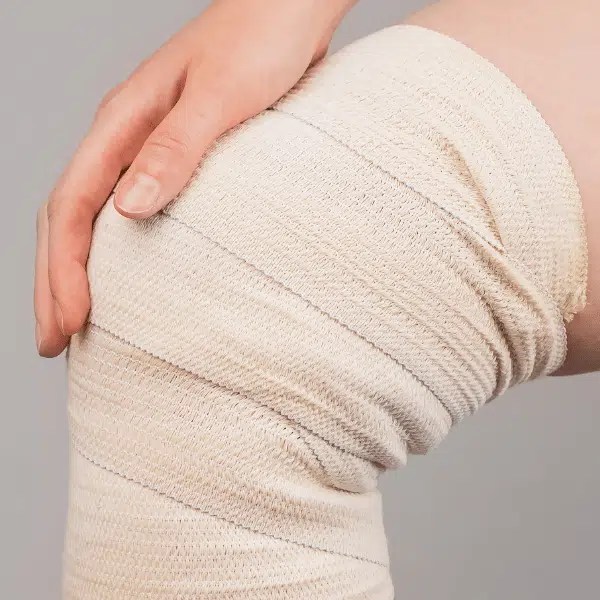 Trauma Bandages vs. Traditional Wound Dressings