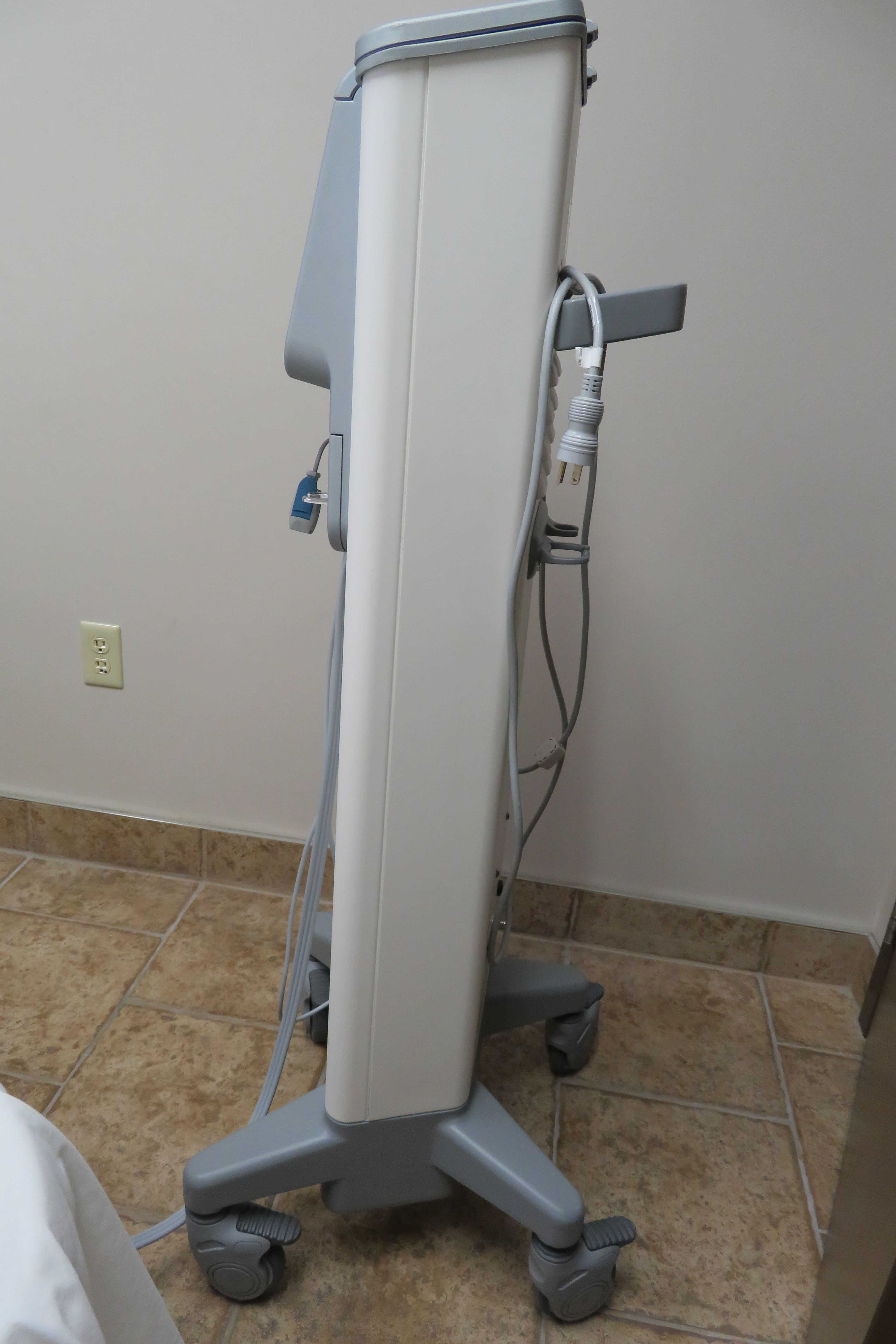 Used 2014 Solta Thermage CPT w/ Thermacool NXT Handpiece Aesthetic