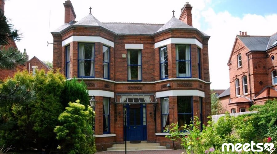 Almost for free 10 places where you can buy a house for only 1 euro