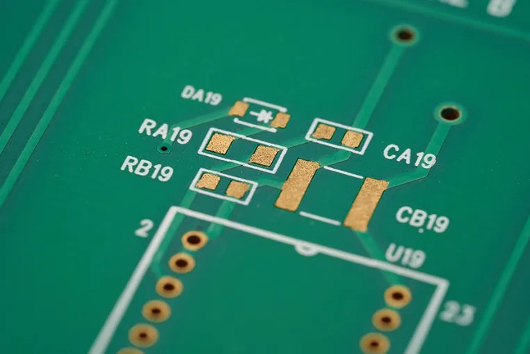 Classification and application of automotive PCBs LSTPCB