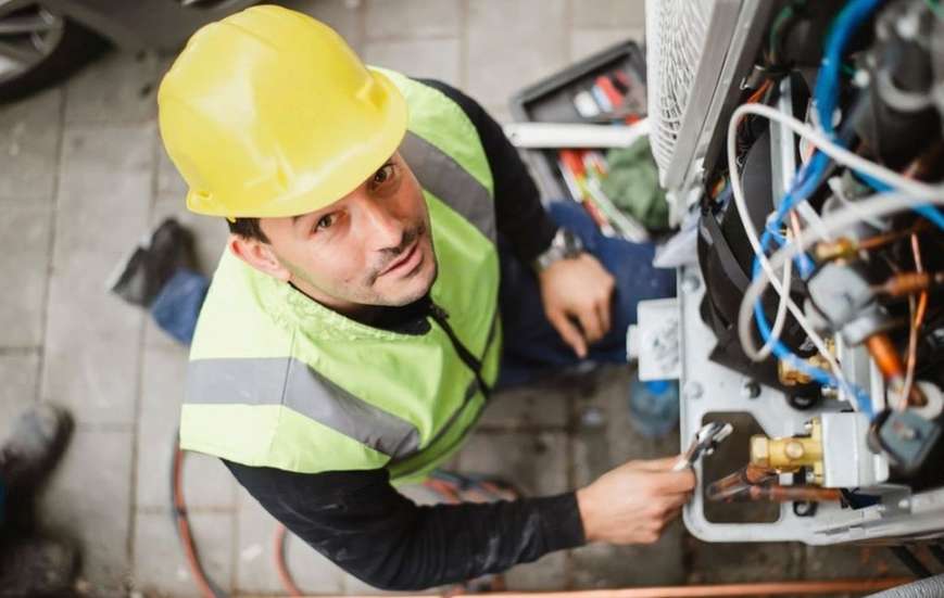 Electrical Mechanic Job Description Salary, Duties & More