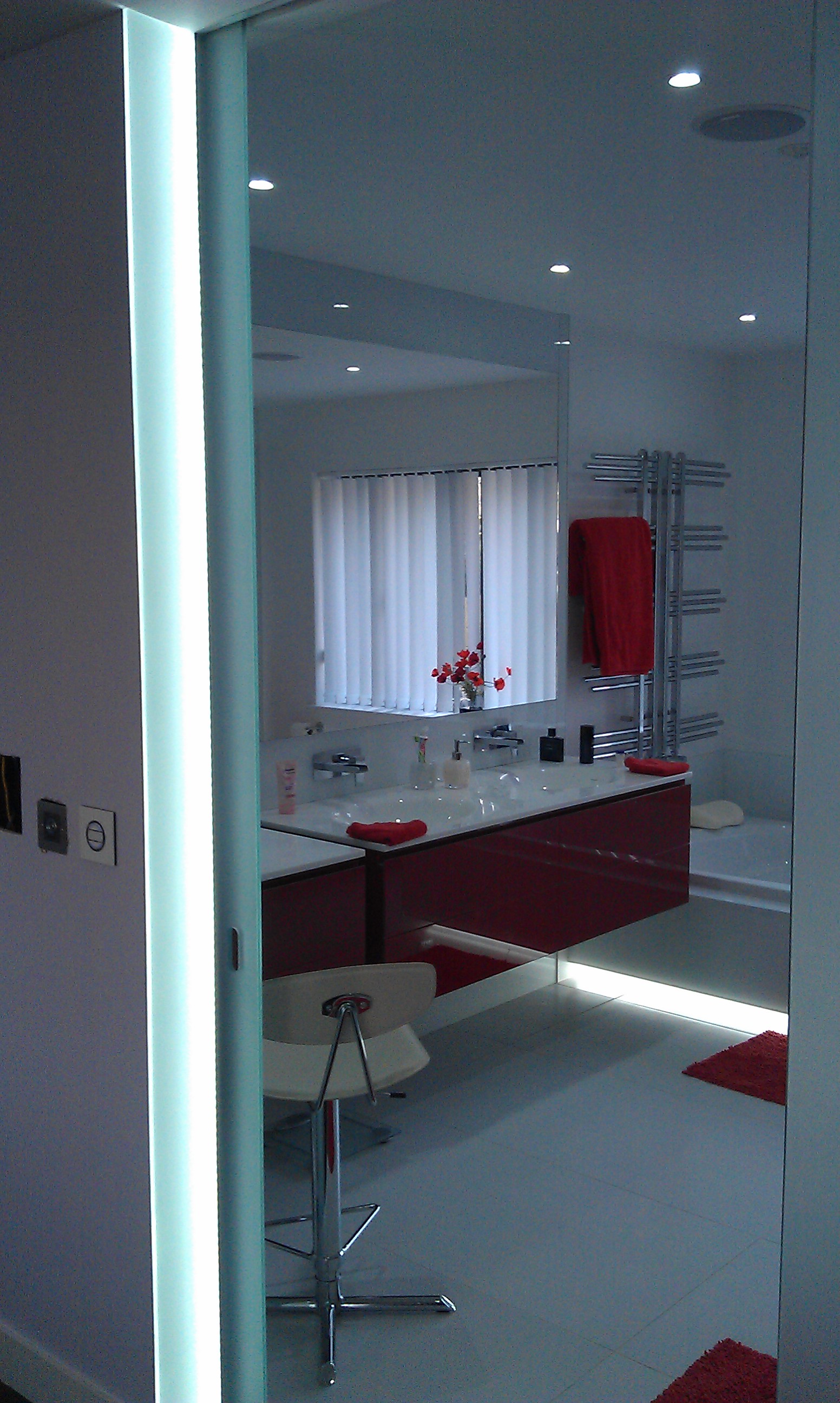 LED Illuminated Glass Shelves, Illuminated Shelves, LED Lit Shelves