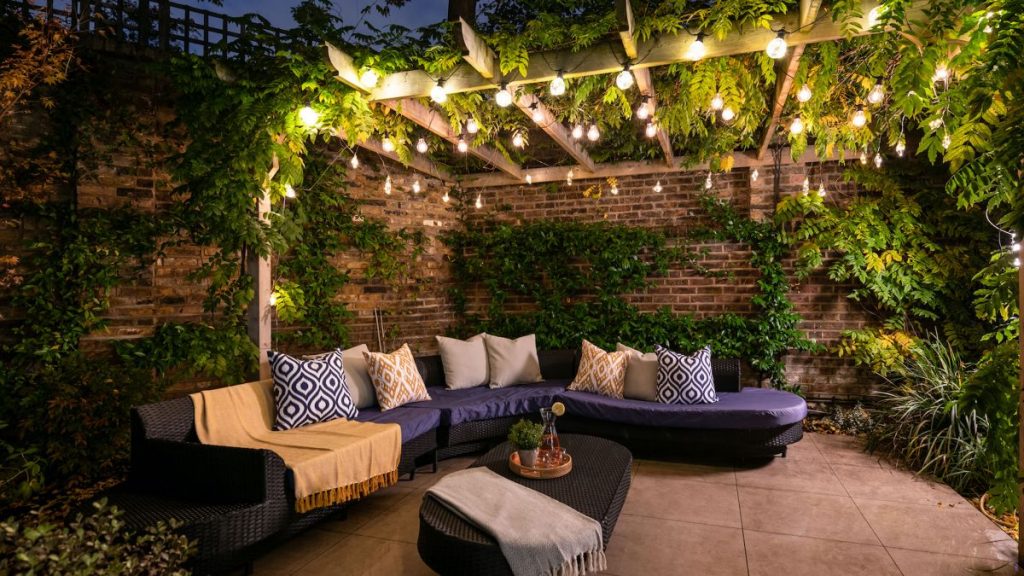 6 Creative Ways to Transform a Small Outdoor Space Megan Morris