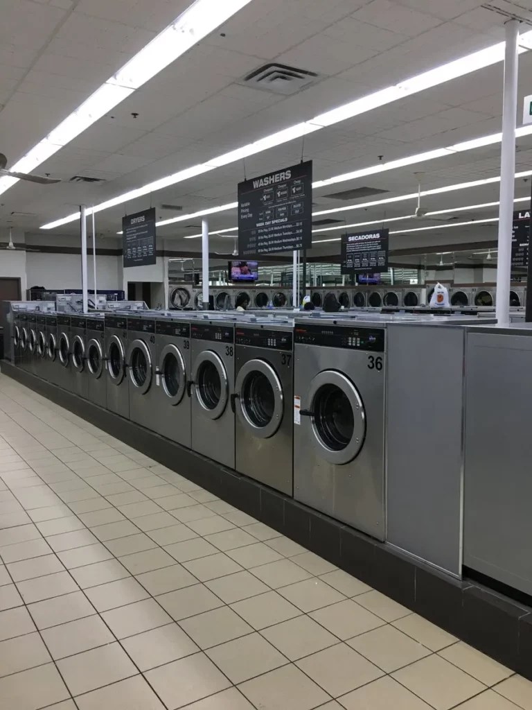SelfService Laundromat