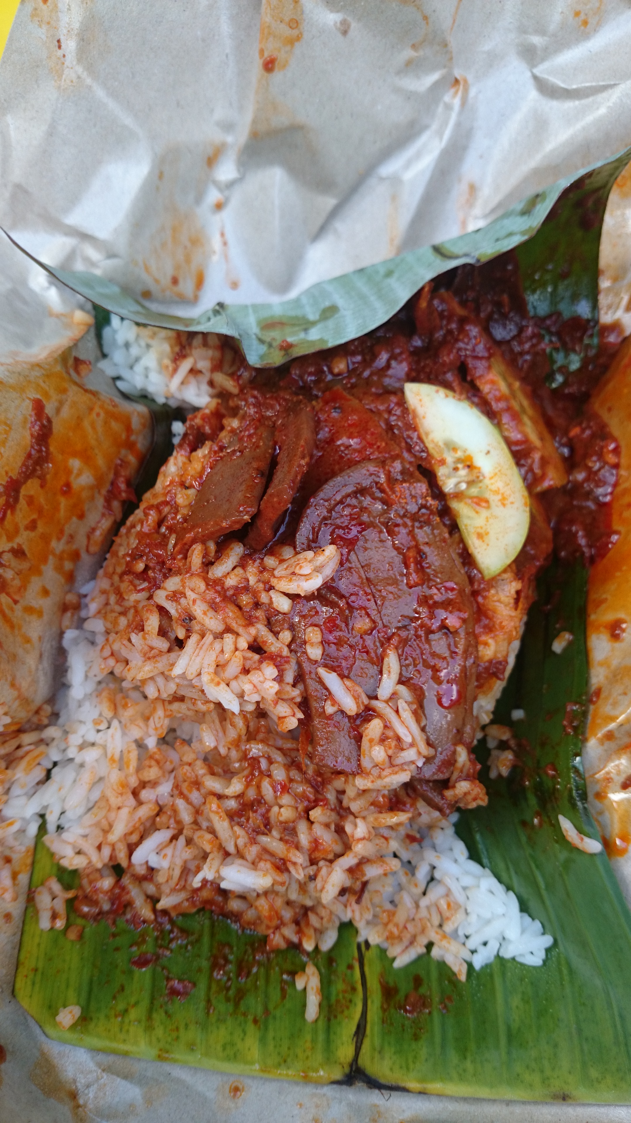 NASI LEMAK + SAMBAL SOTONG KWSP / DBKL RAJA LAUT – Meh Makan