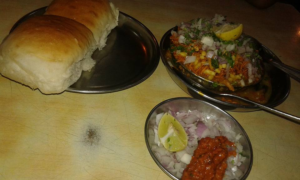 Mouthwatering Accidentally Vegan Food at Mee Marathi in Parle East