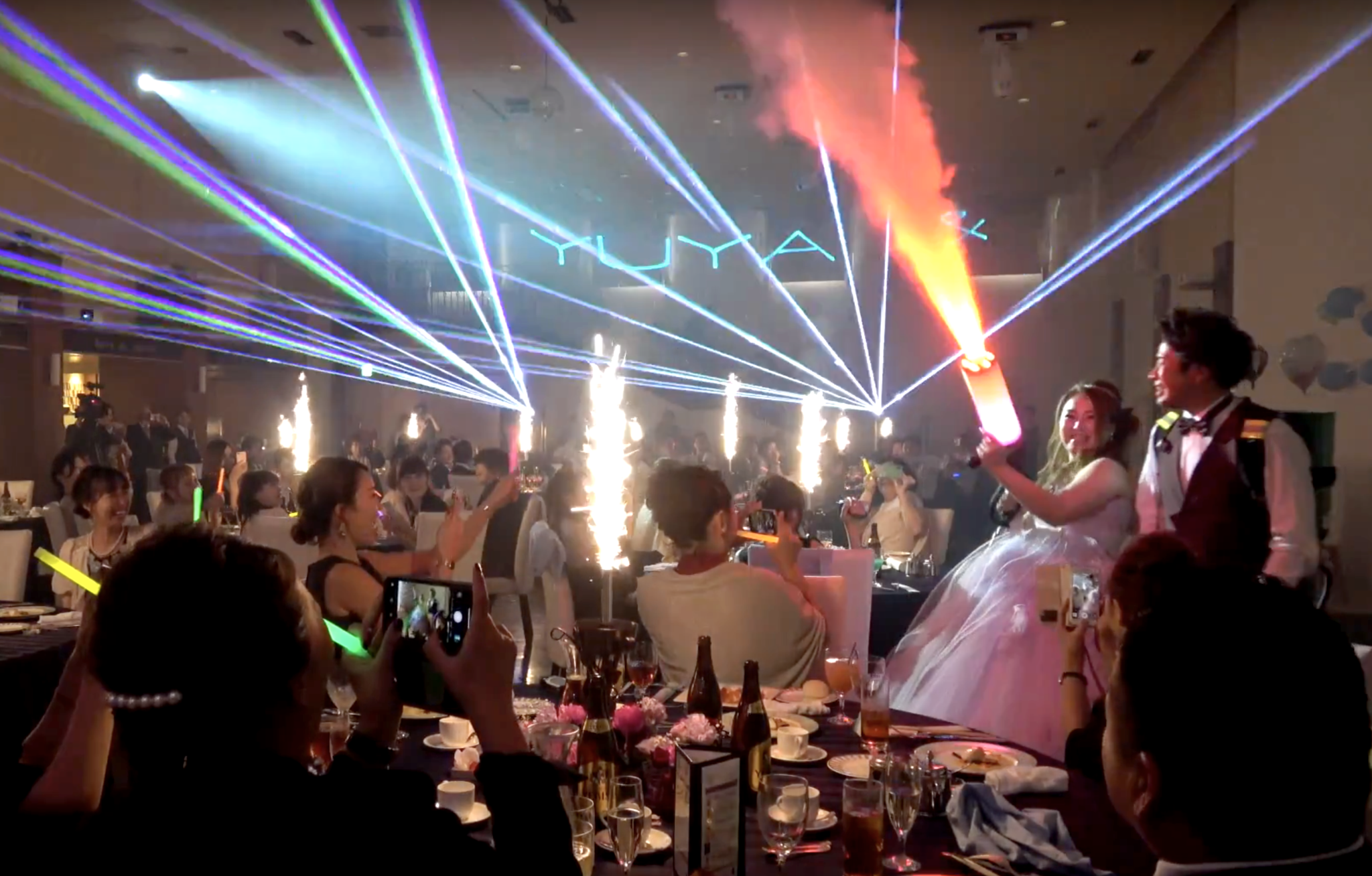 結婚式のおすすめ演出♪｜メイリークリスタル｜ウエディング演出｜キャンドル演出｜アクア演出｜特殊効果演出｜レーザー演出｜メッセージキャンドル