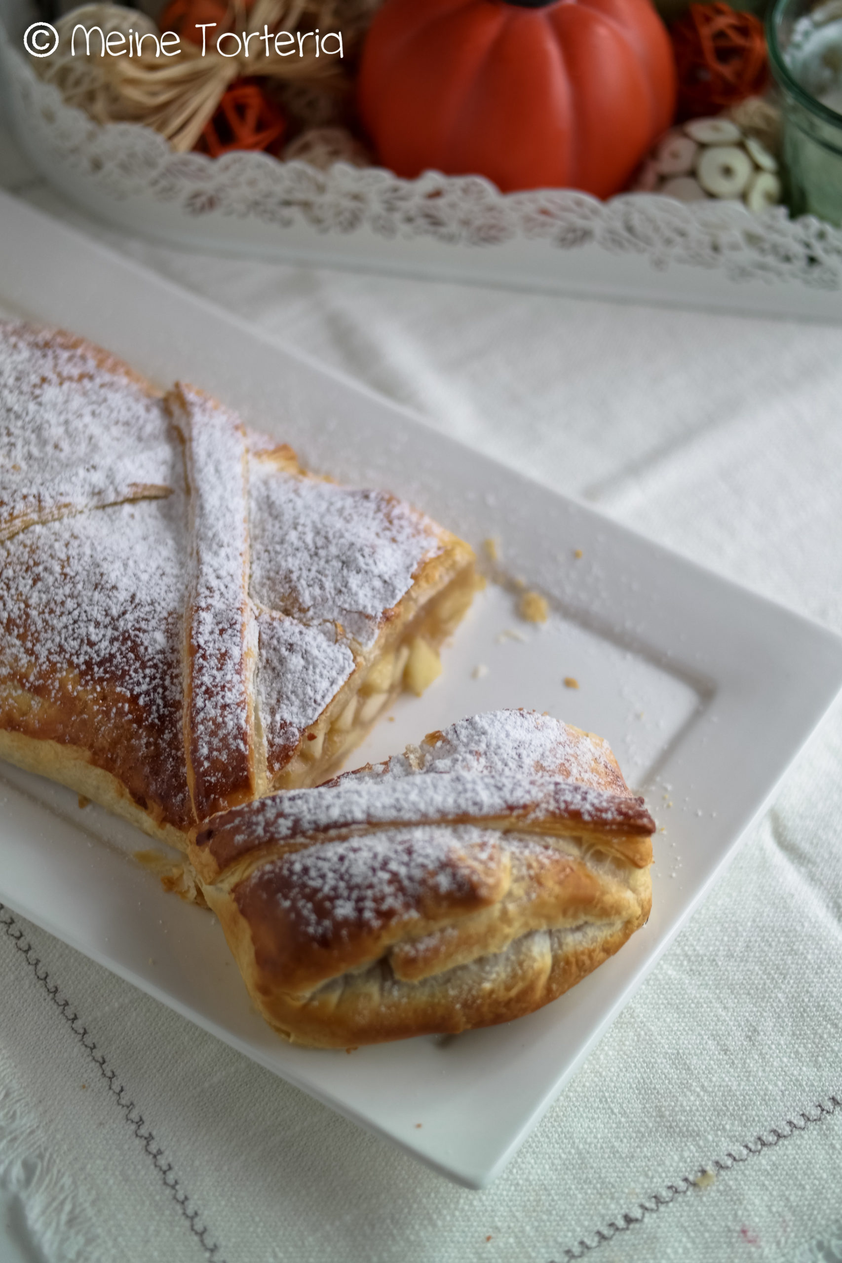 Schneller und einfacher Apfelstrudel mit Blätterteig Meine Torteria