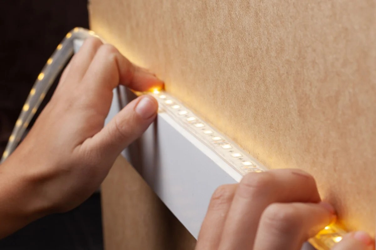 12 ideas para decorar con tiras LED Mejor con Salud