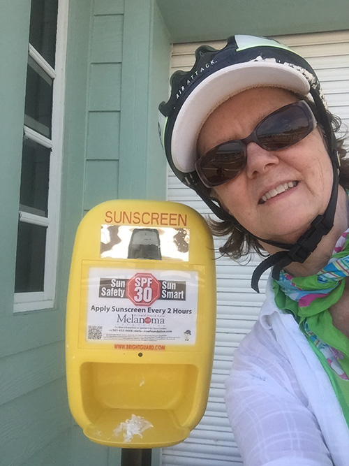 RAY Sunscreen Dispenser RDK Melanoma Foundation