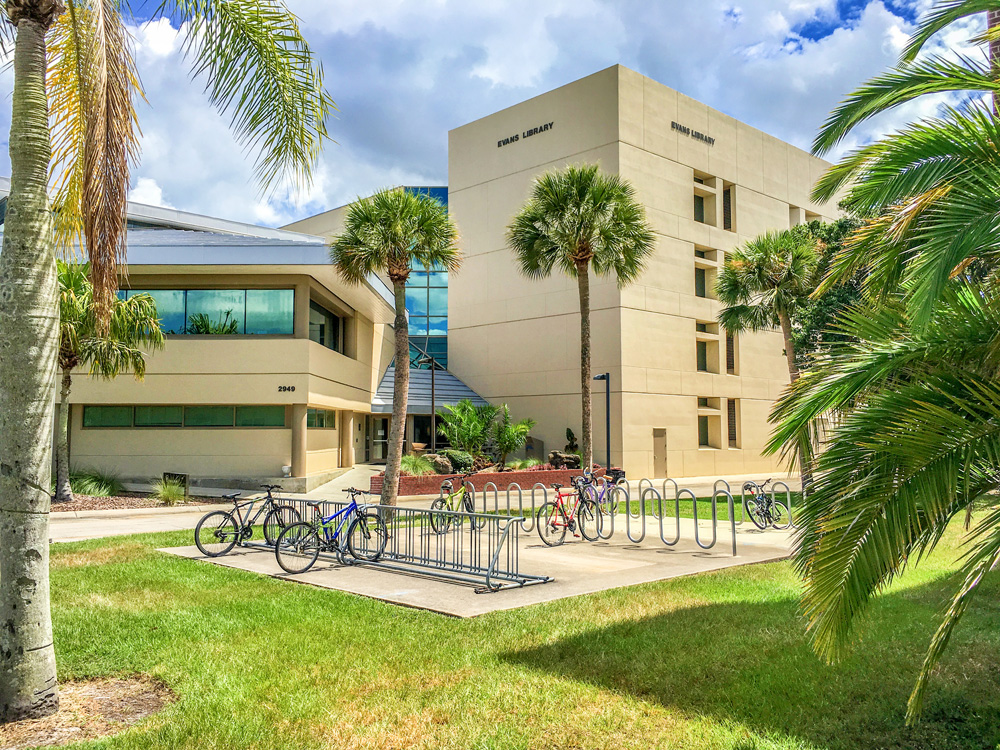 Student Housing in Melbourne, Florida Melbourne Commons For Parents