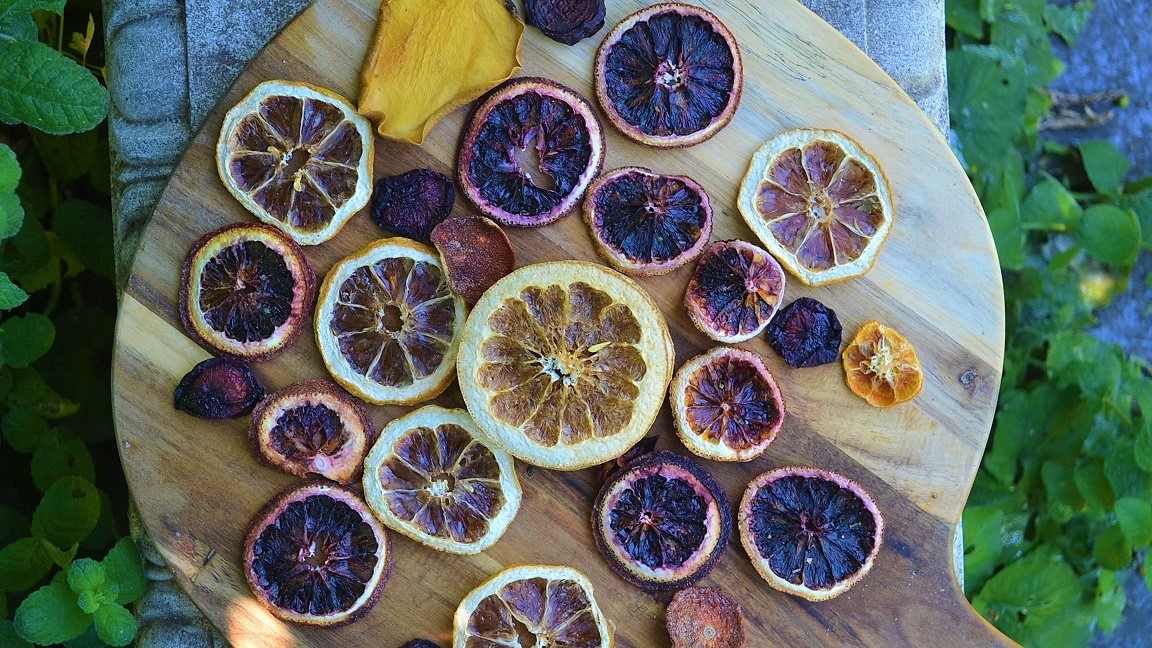 Dehydrating fruit and veg Melbourne Foodforest