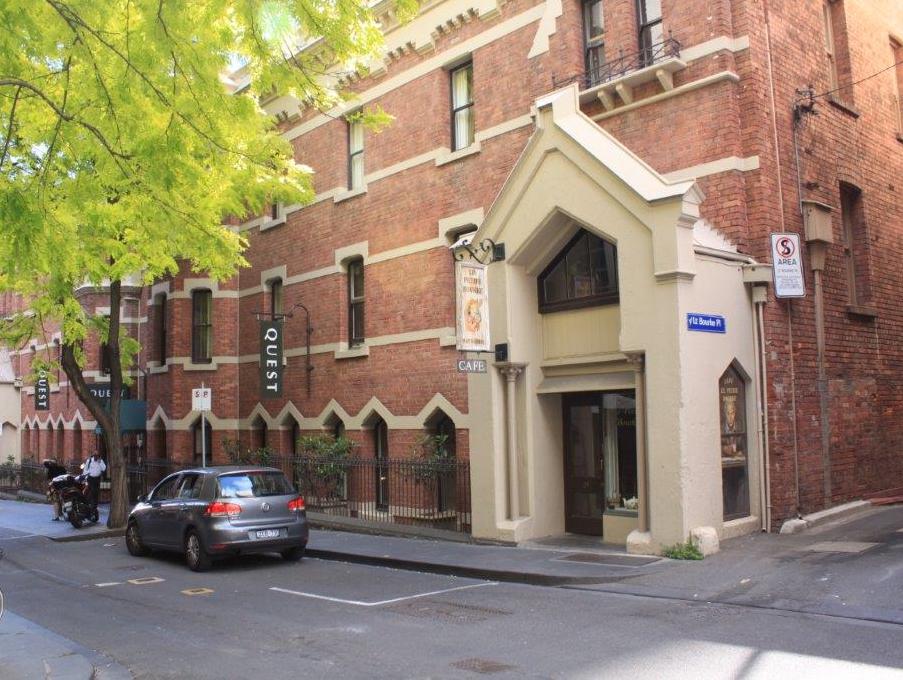 Visit the Glamorous Part of Melbourne and Shop at Paris End of Collins