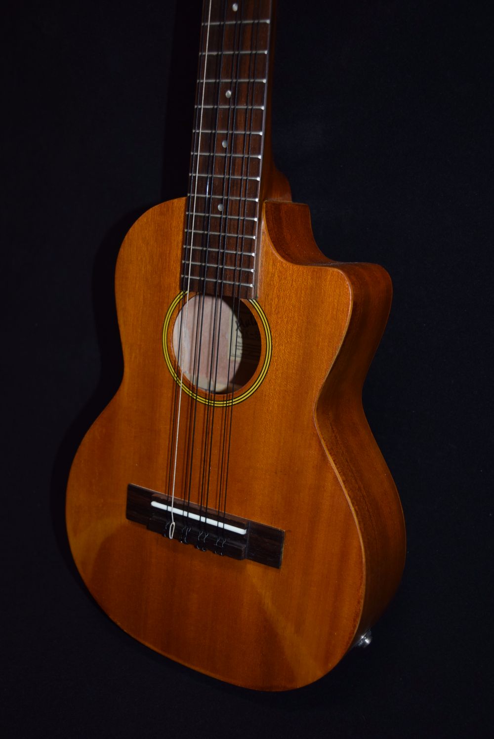 Hula Ukes Acoustic/Electric (A/E) Mahogany Cutaway 8string Tenor