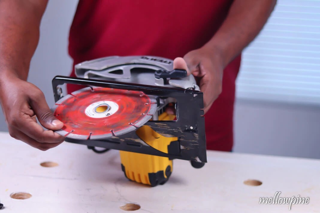 How to Change Circular Saw Blade [StepbyStep Guide] MellowPine