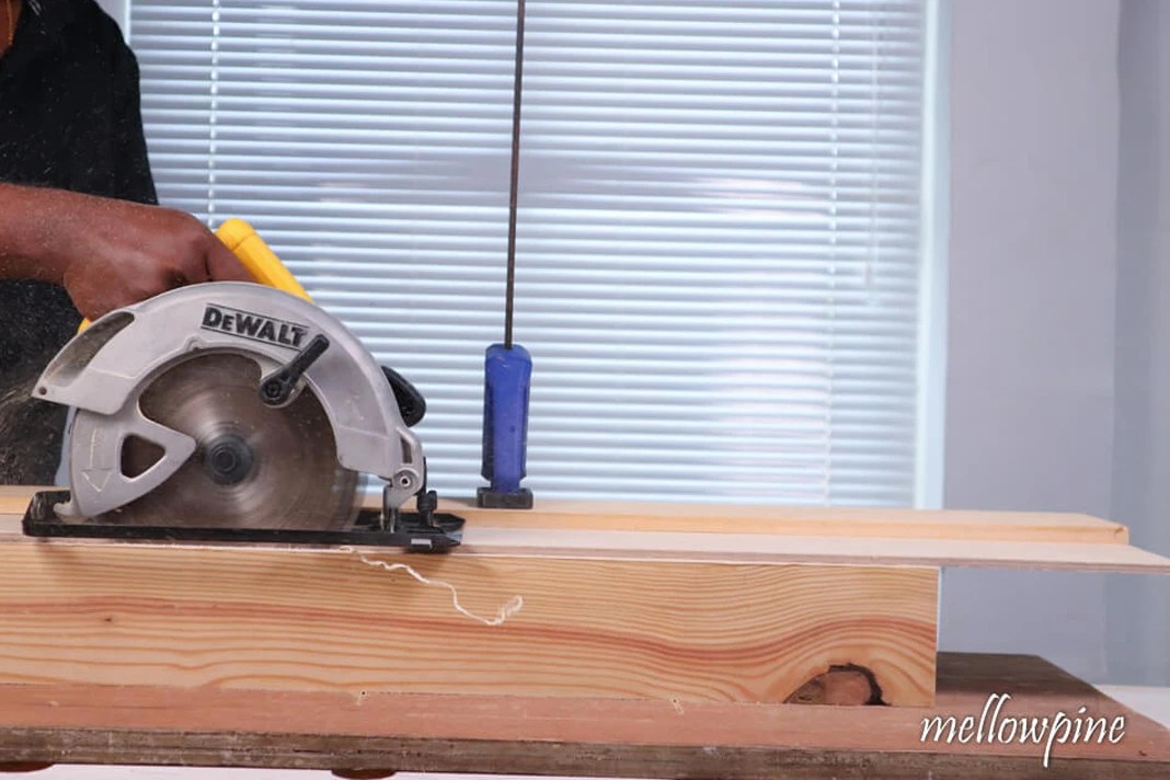 How to Make a Rabbet Cut with a Circular Saw [StepbyStep] MellowPine