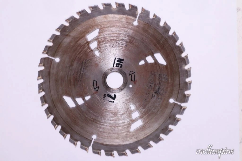 How to Clean Circular Saw Blades [StepbyStep Guide] MellowPine