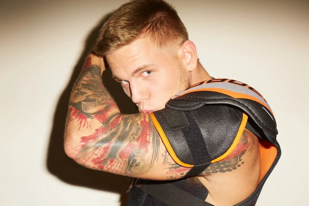 Chaturbate Male How Straight and Gay Cam Boys Make Money Camming