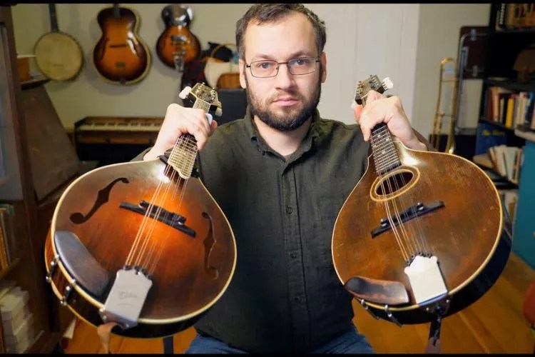 How Many Strings Does A Mandolin Have? (An Accurate Guide)